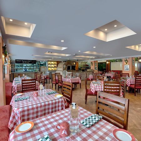 Islamabad Marriott Hotel Екстериор снимка