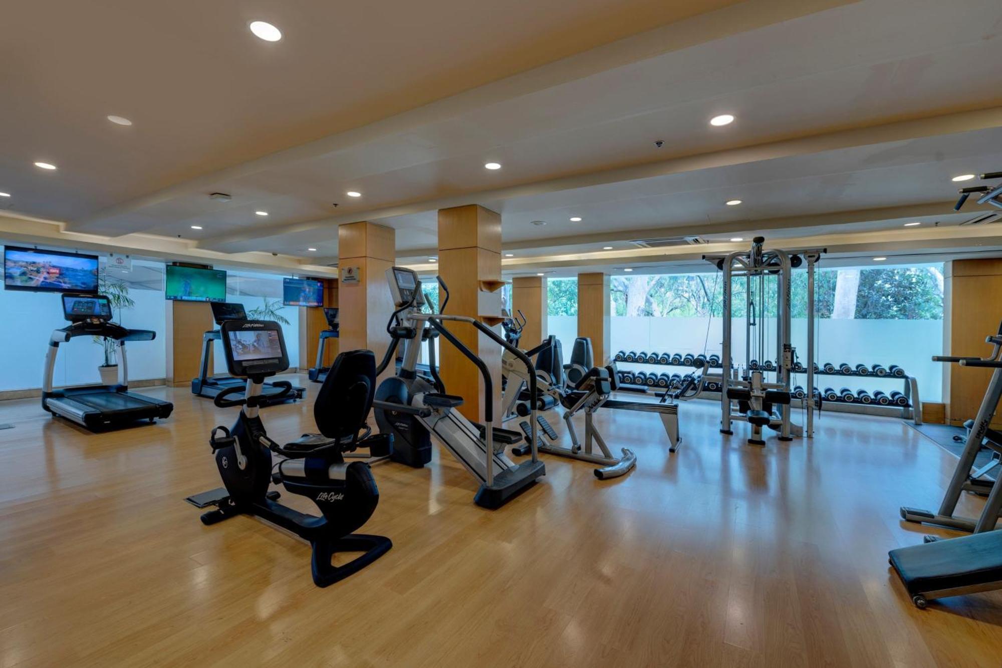 Islamabad Marriott Hotel Екстериор снимка