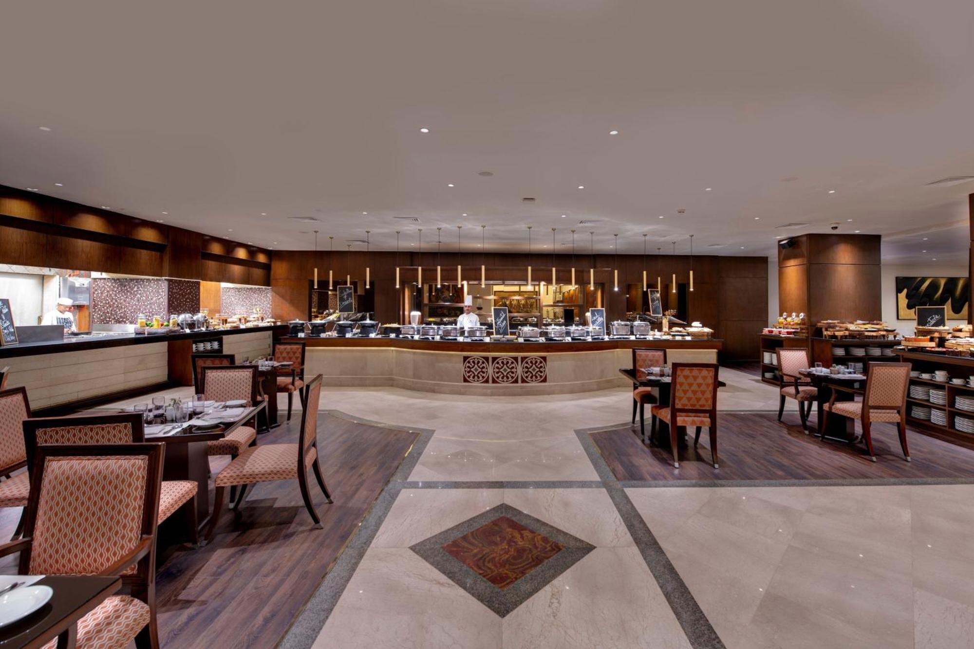 Islamabad Marriott Hotel Екстериор снимка
