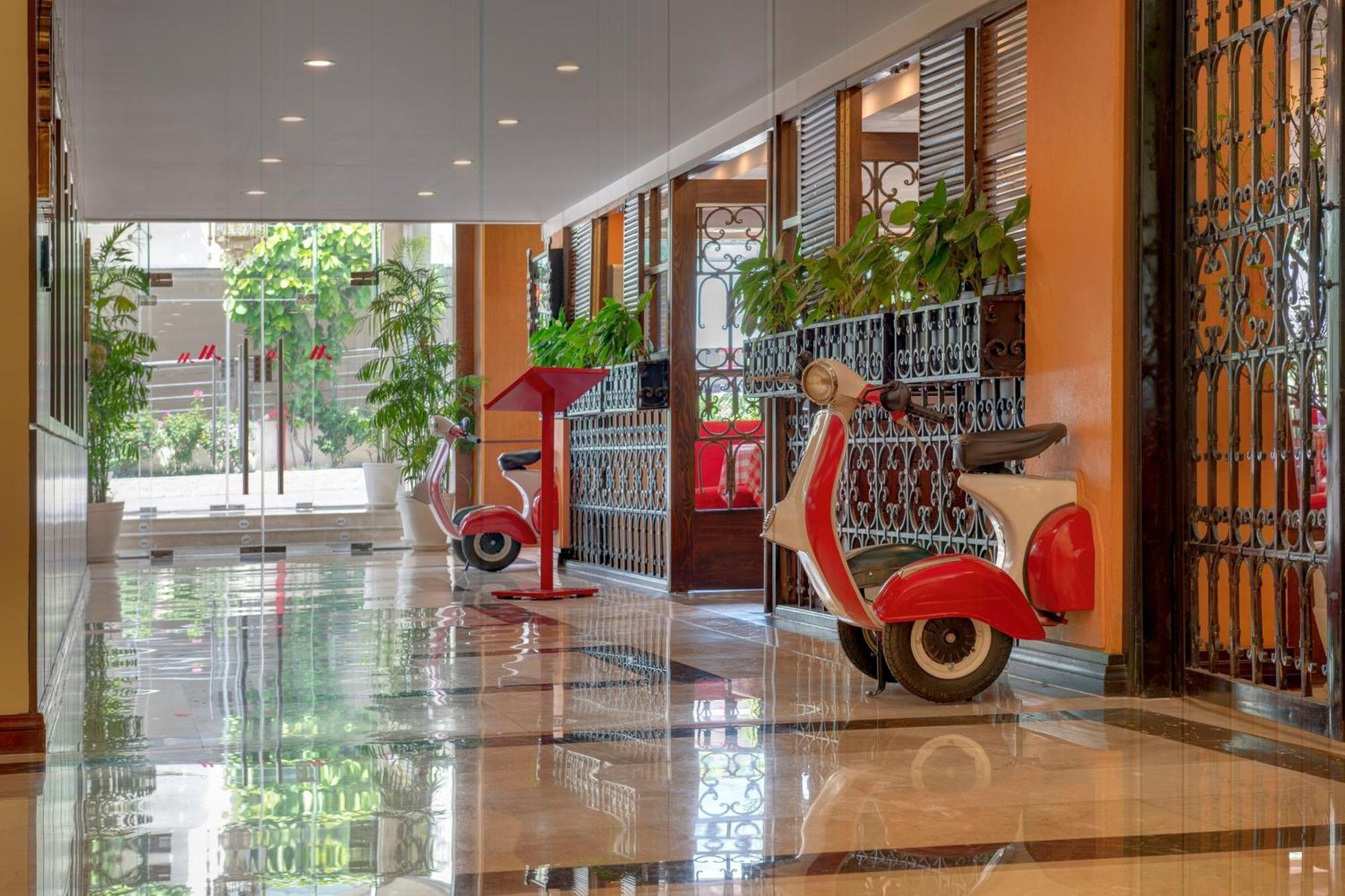 Islamabad Marriott Hotel Екстериор снимка
